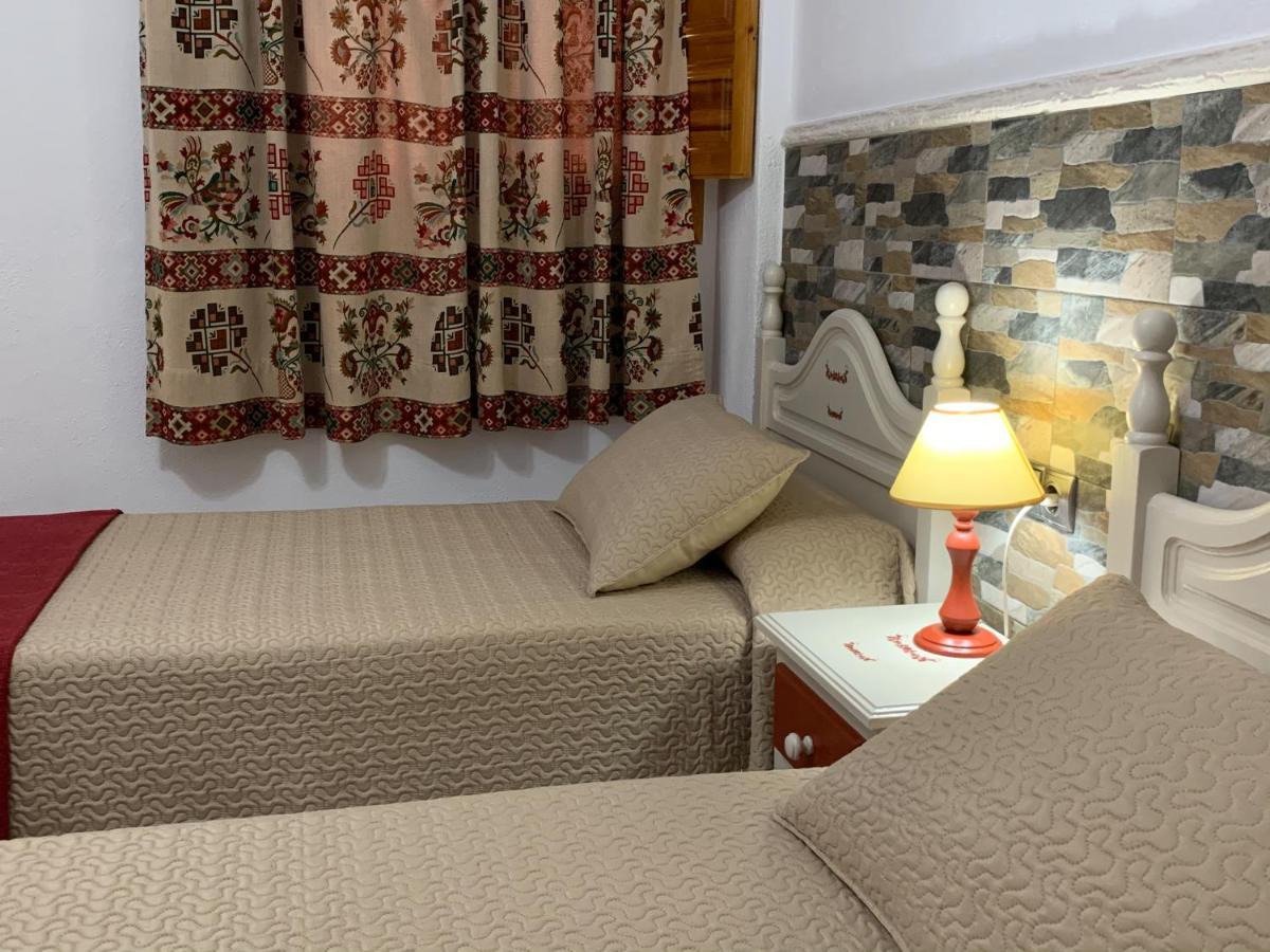 Hostal Atalaya En Capileira Cb Exterior photo